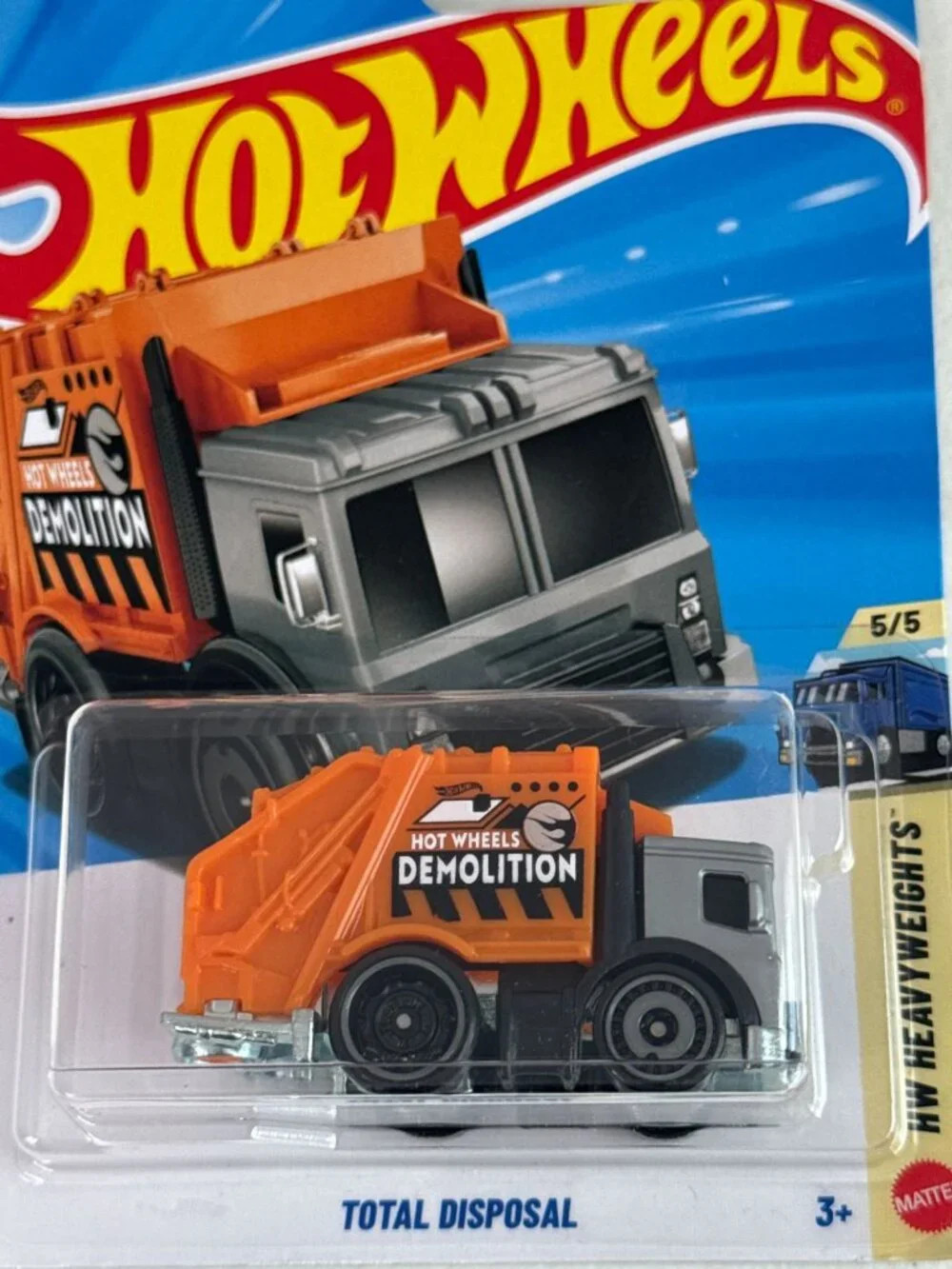 Hot Wheels Total Disposal HW Heavyweights Garbage Truck 2026